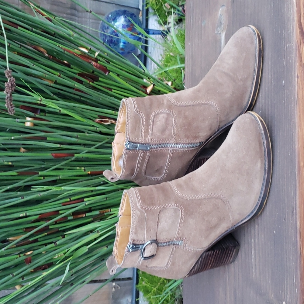 Lucky Brand brown Suede leather ankle boots sz 7.5
